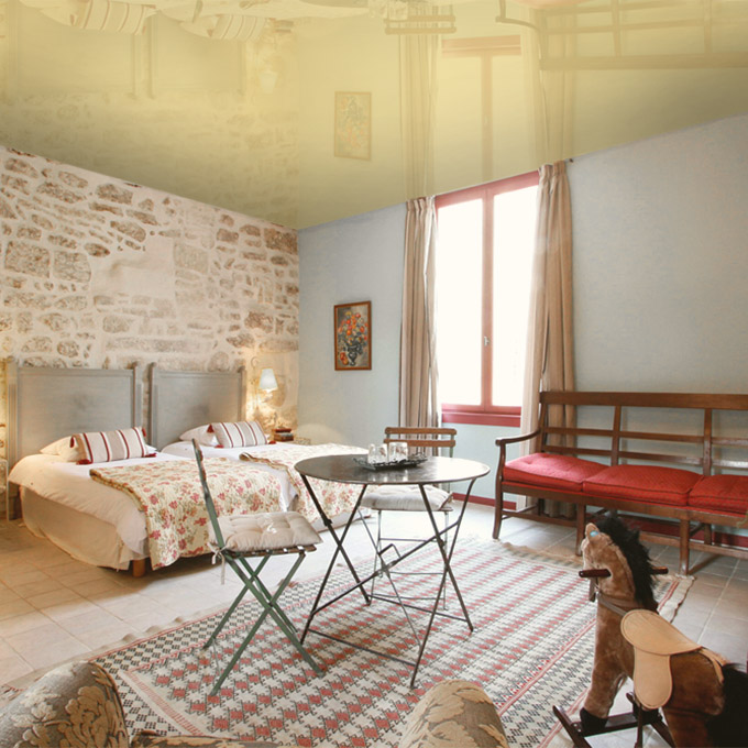 jaune pâle brillant pour pose plafond tendu